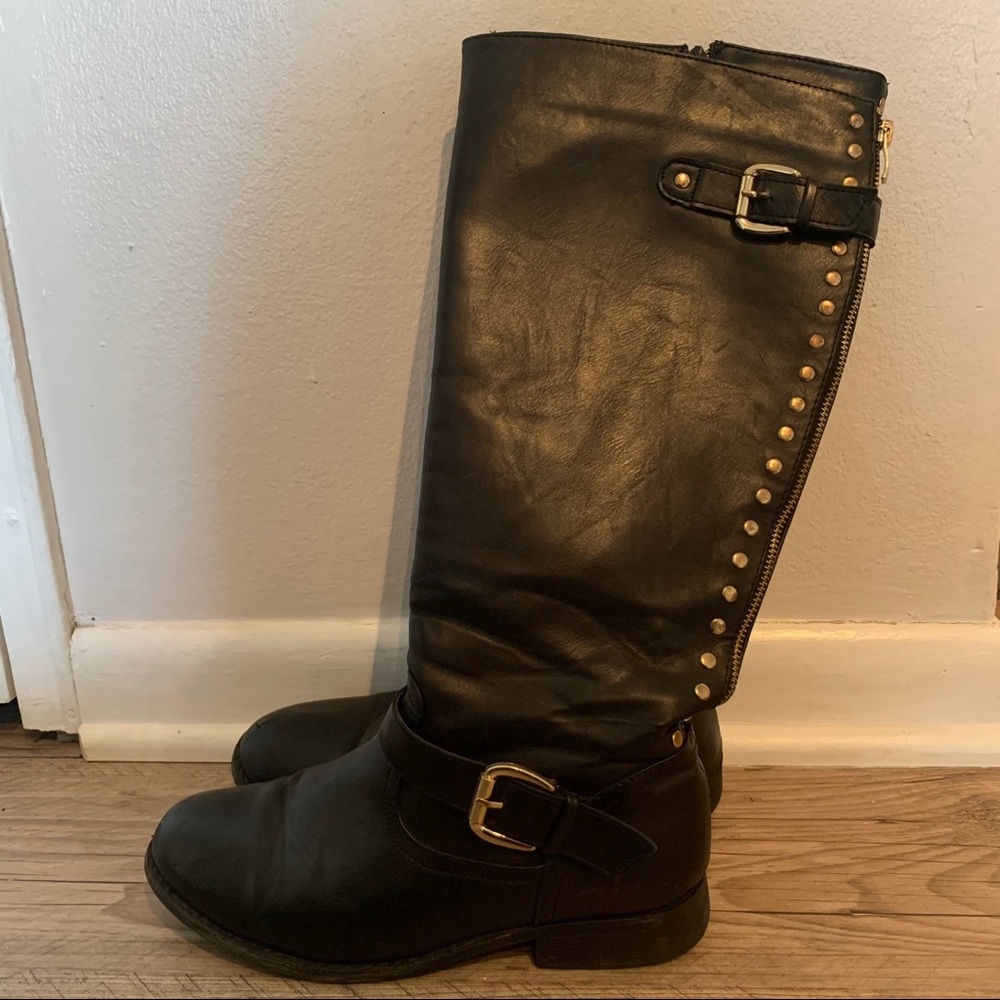 Tall Black Leather Boots 🖤